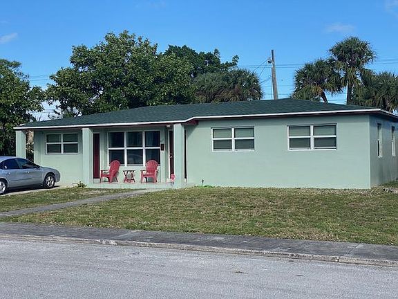 3rd image of 617 Foresteria Dr