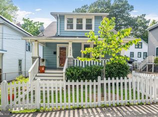 3824 31st St, Mount Rainier, MD 20712