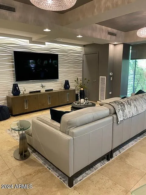 3 bed, 2.0 bath, 1781 sqft, $5,000 — Photo 4