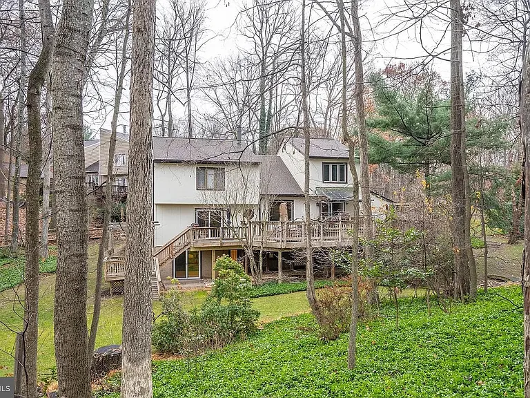 11696 Fox Glen Dr — Photo 47