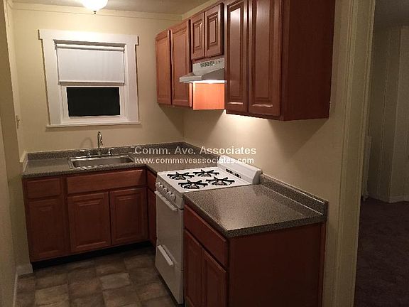 2nd image of 1142 River St APT 2R