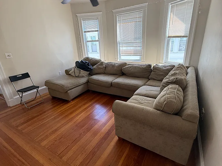98 W Quincy St #2 — Photo 7
