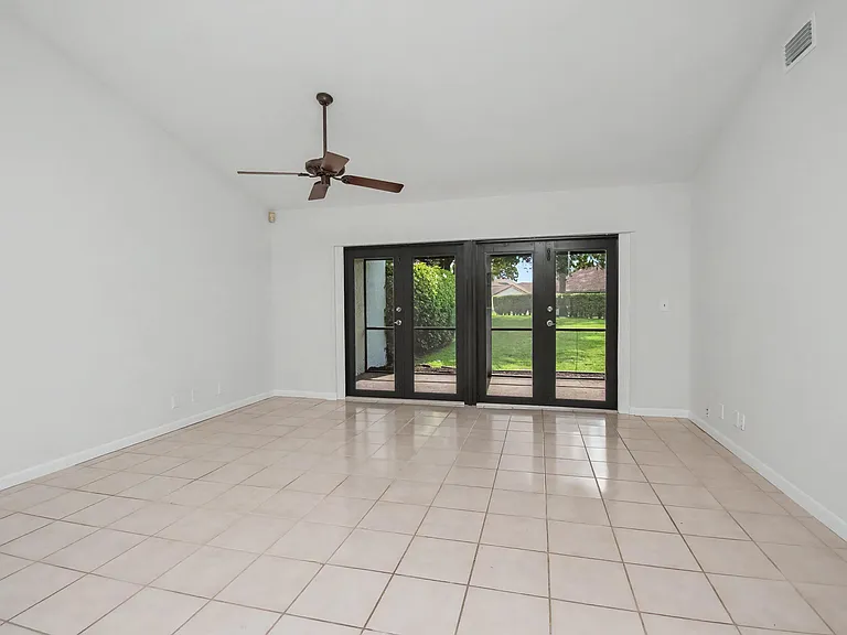 21642 Guadalajara Ave — Photo 7