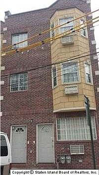 2nd image of 3536 Carlisle Pl