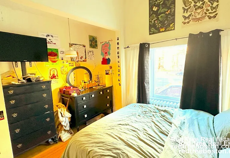 583 Beacon St #1 — Photo 3