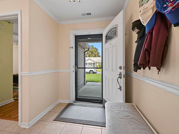 4th image of 4019 Douglas Fir Ln.