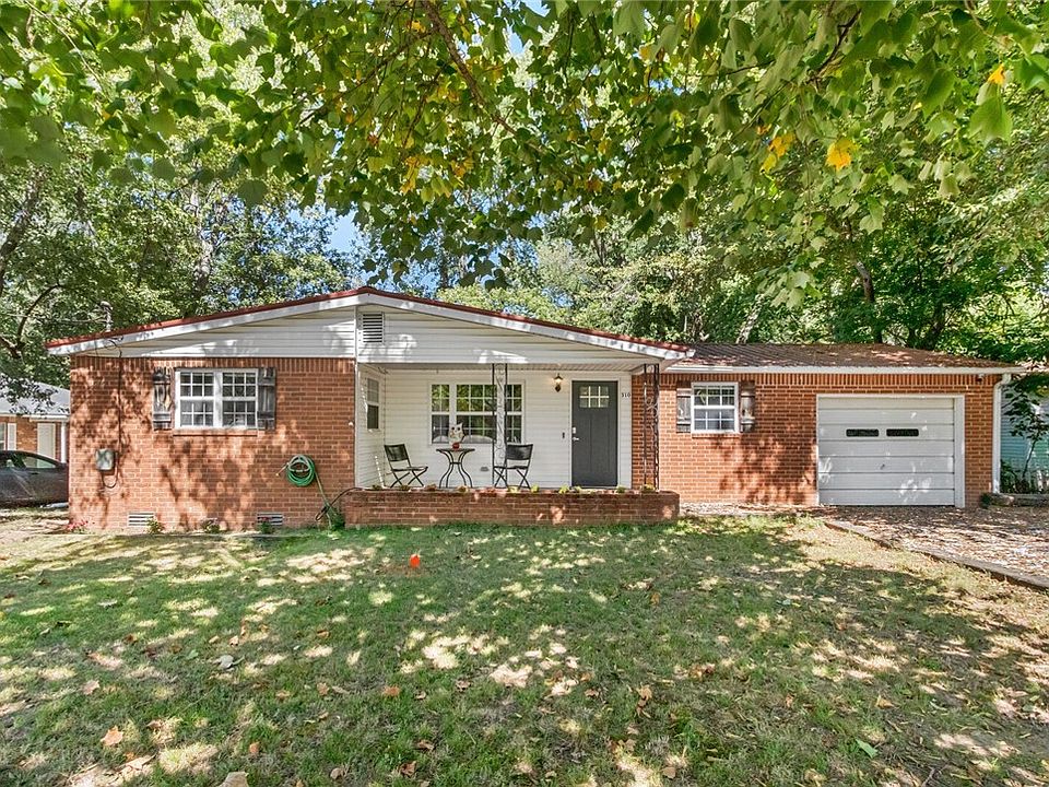 310 W Thurman St, Prairie Grove, AR 72753 Zillow