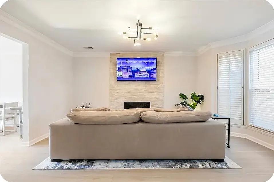 2 bed, 2.5 bath, 1452 sqft, $2,800 — Photo 1