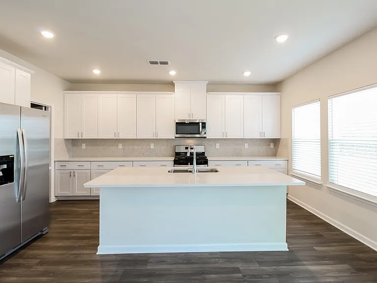 892 Milo Bay St — Photo 7