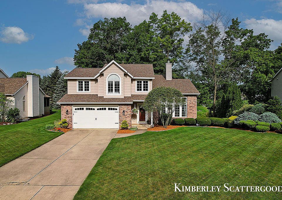 1st image of 7249 Decosta Dr NE