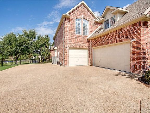 2nd image of 1575 Fairlakes Ct