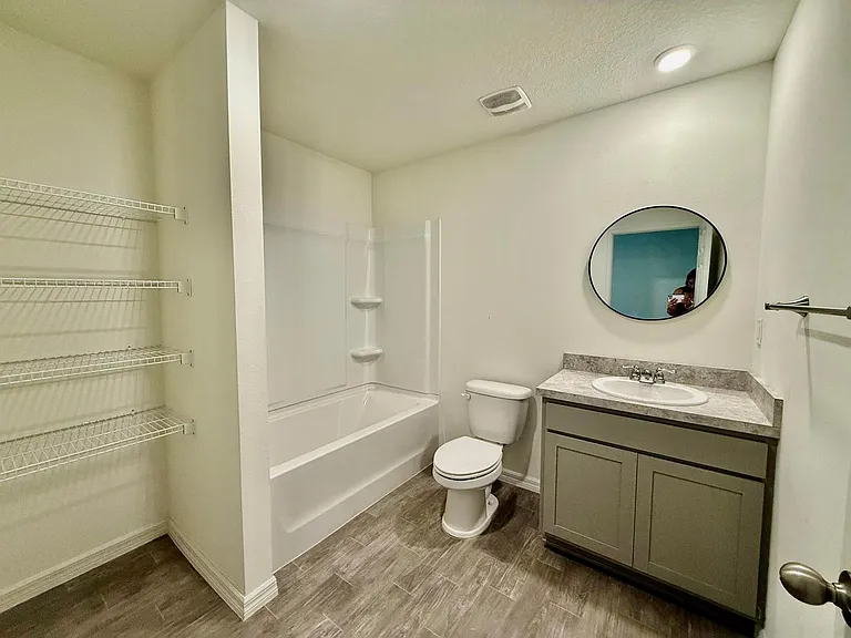 149 SW Becker Rd — Photo 10