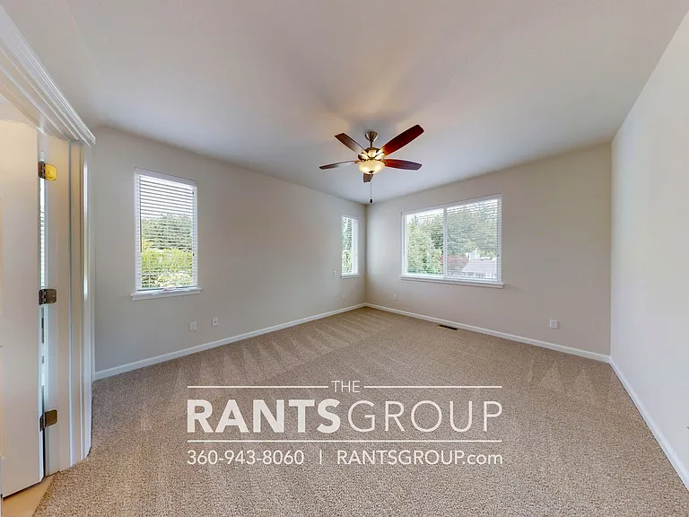 5212 Marian Dr NE — Photo 14