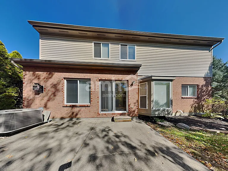 6259 Castle Oak Dr — Photo 20