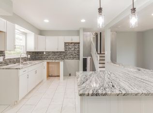 6540 Rocky Den Rd, Reynoldsburg, OH 43068