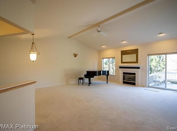 4th image of 1518 Wildwood Ct #37