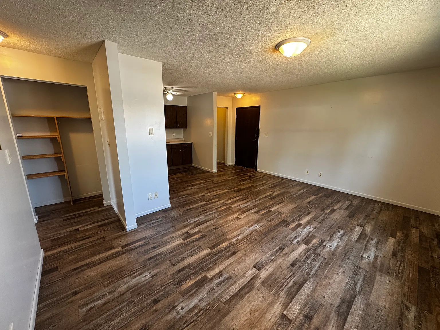 2 bed, 775 sqft, $995 — Photo 2