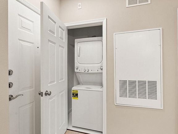 3rd image of 12913 Centre Park Cir APT 101