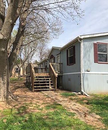 2nd image of 30 Kristin Dr