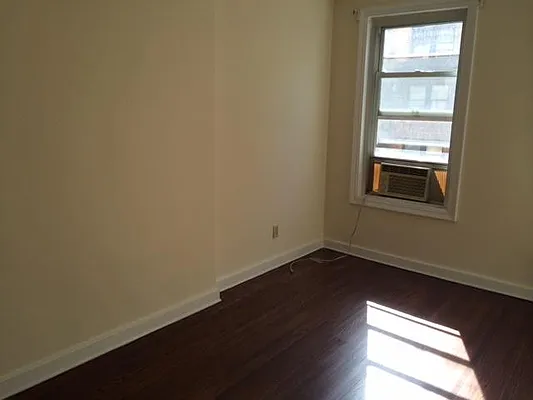 Rented by Town Residential | media 3
