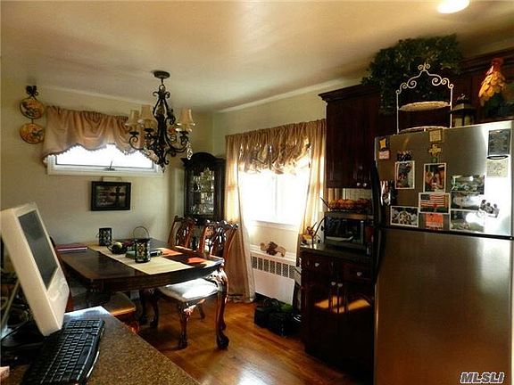 3rd image of 366 Lucille Ave