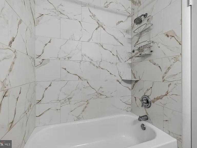 8995 Bonham Cir — Photo 17