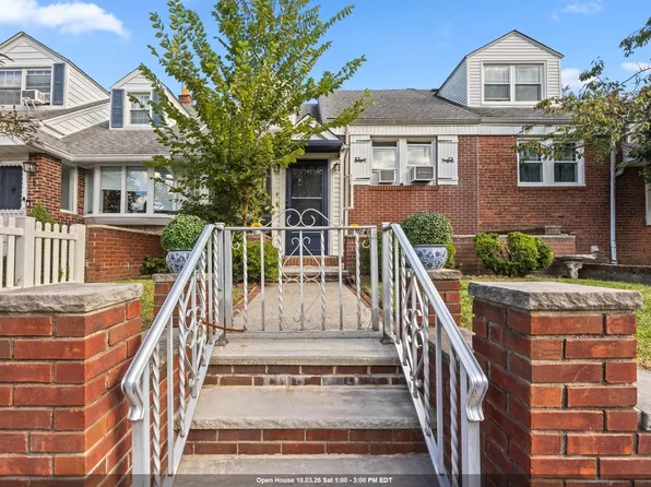 4 Parkside Lane image 1 of 31