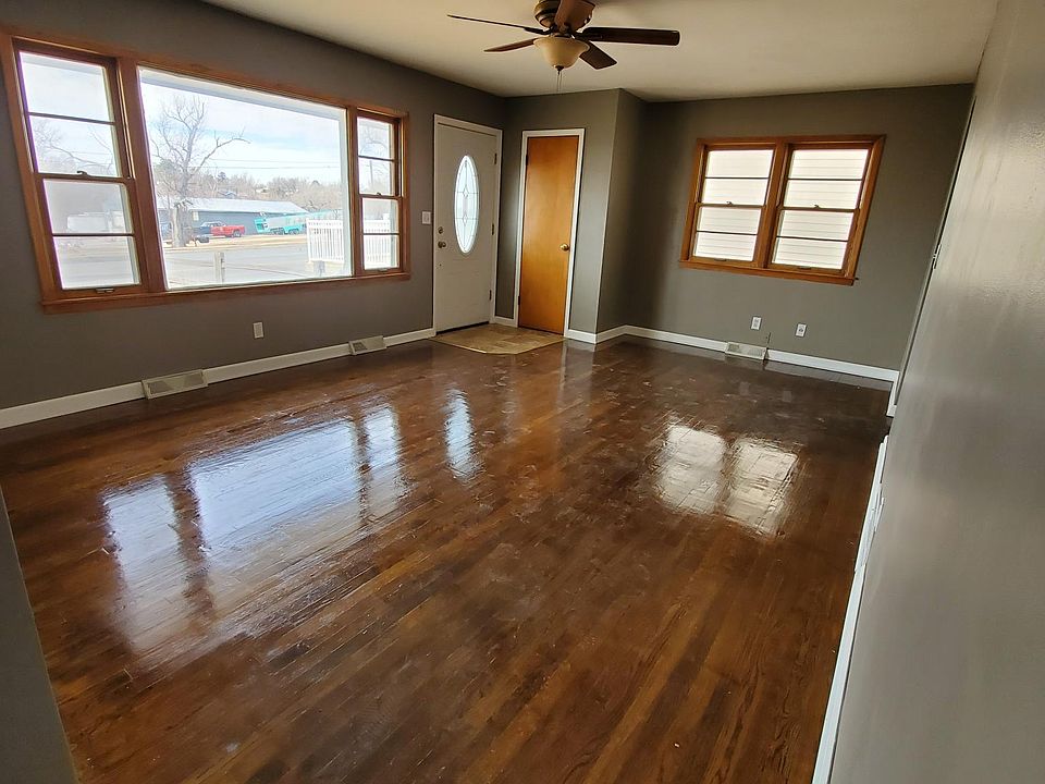 1st image of 808 N 14th Ave