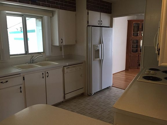 4th image of 2706 W Ashlan Ave Space 91