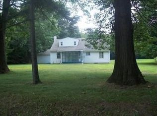 49499 Berkshire Rd, East Liverpool, OH 43920