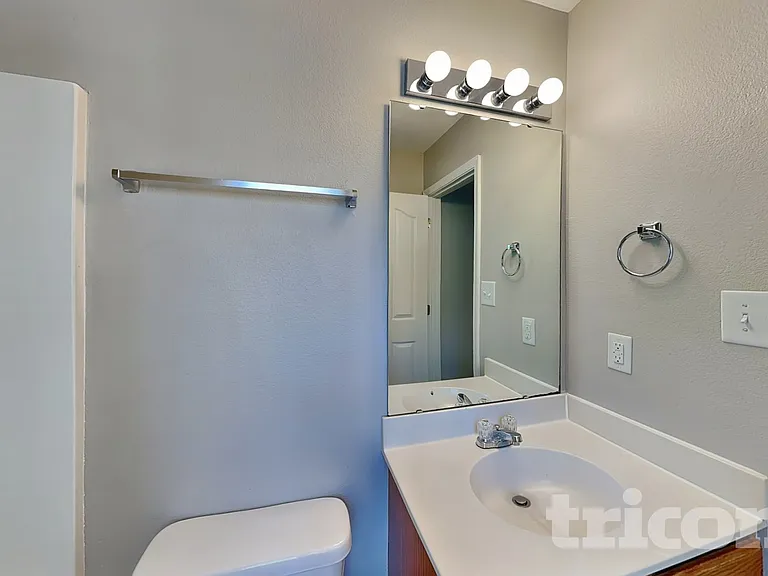 2856 Oasis Ln — Photo 7
