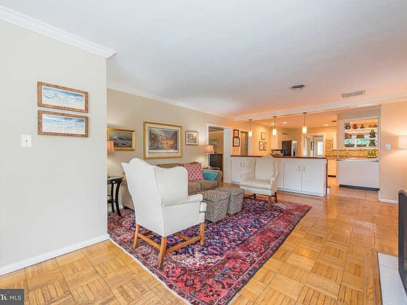 3rd image of 1201 Kentwood St