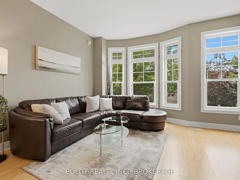 41 Durksen Dr — Photo 9