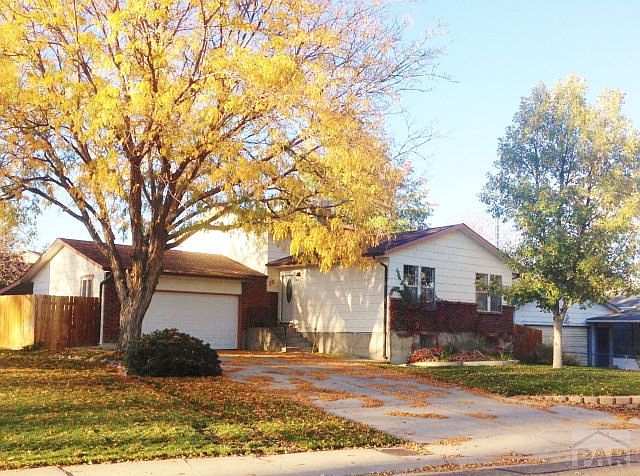 1st image of 15 Carpenter Pl