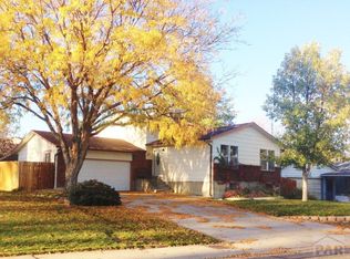 15 Carpenter Pl, Pueblo, CO 81001