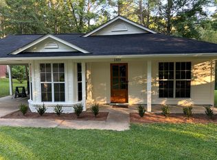 1309 Midland Cv, Oxford, MS 38655