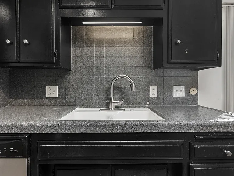 4522 Dawson Ave #4 — Photo 9