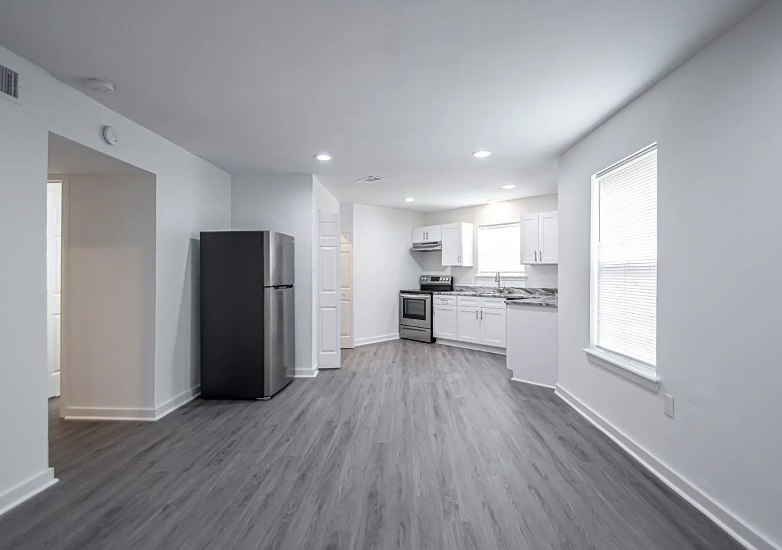 21 Towne Park Court — Photo 3