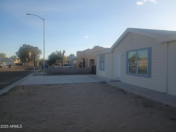 3rd image of 3036 S FAIRCHILD Avenue