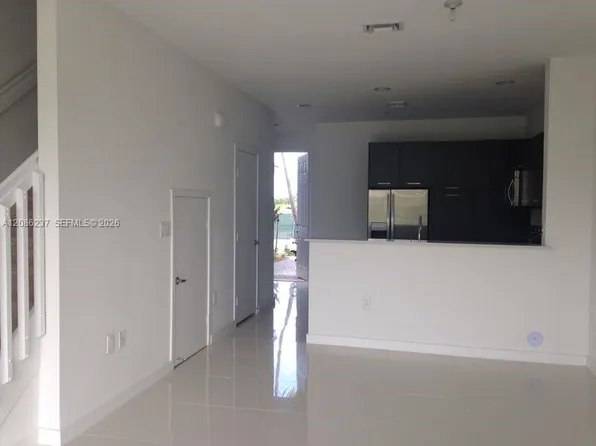 3566 NW 13th St, Fort Lauderdale, FL 33311