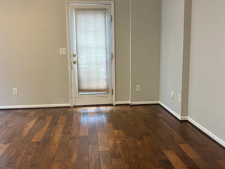 10394 Alexander Martin Ave — Photo 39