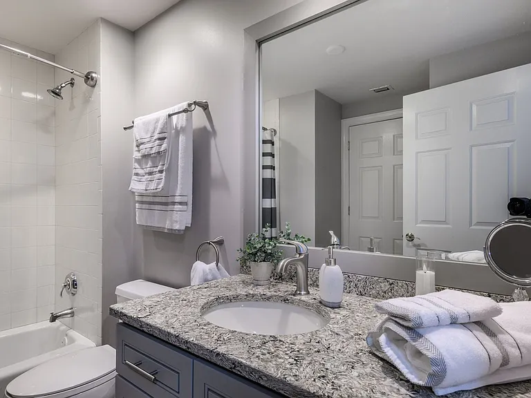 3313 Sunset Key Cir #107 — Photo 18