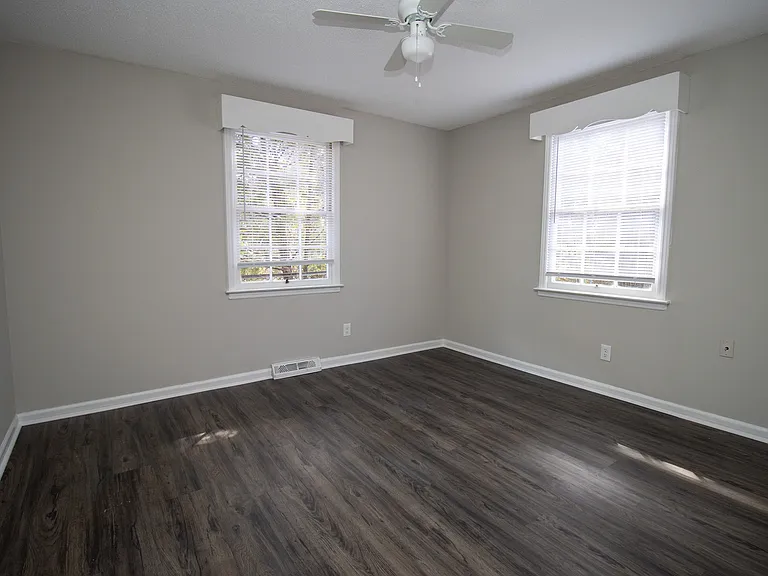 1420 Franklin St — Photo 14