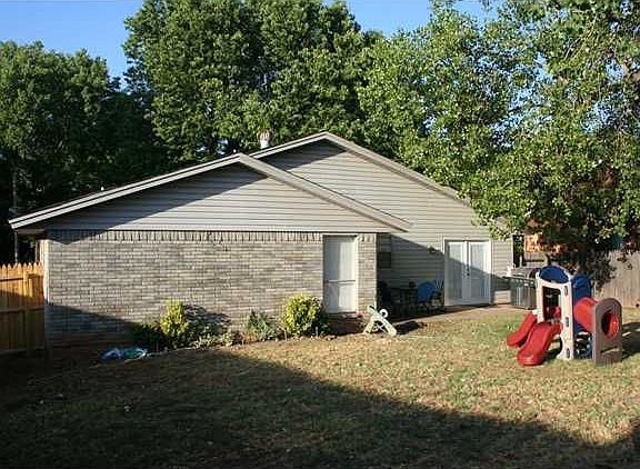 2nd image of 11813 Hollyrock Dr