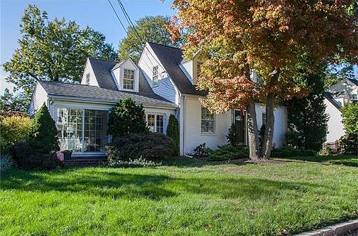 2nd image of 49 Voorhees Pl