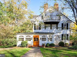 7 Aqua Ter, Pennington, NJ 08534