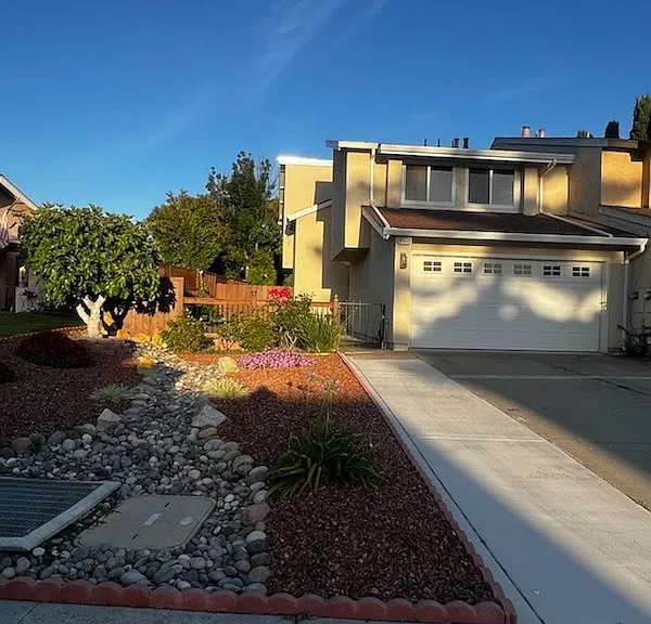 37840 Essanay Pl — Photo 1