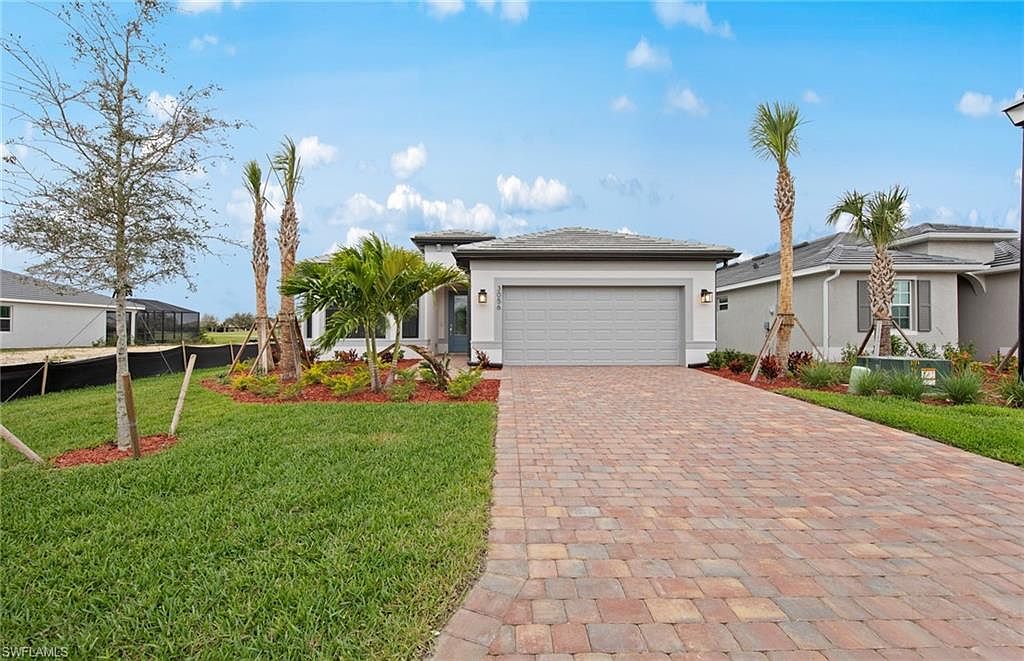 16624 Ash Grove LN — River Hall Country Club