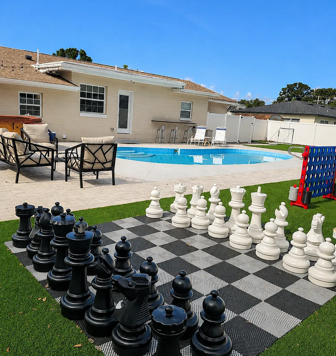 4 bed, 2462 sqft, $8,995 — Photo 4