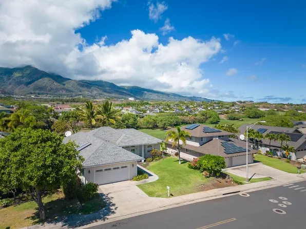 224 Puumakani St, Kahului, HI 96732